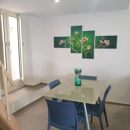 Dimora In Centro Apartament *