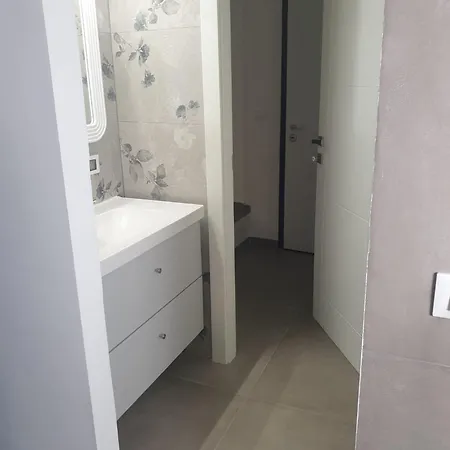 Dimora In Centro Apartament *